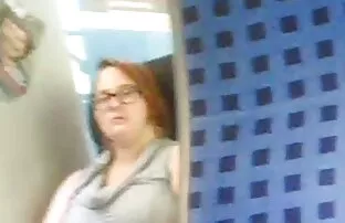 XXX rousse a besoin sexe gratuit film de plus d'une bite