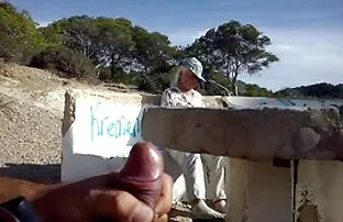 XXX Esclave chaude film hentai gratuit avec un joli support joue avec le pied de sa maîtresse