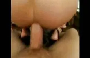 XXX Poussins lesbiennes utilisant film classe x gratuit leurs langues
